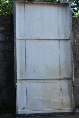 
										Big Barn Clear Out: Wheel, engines, tubs, chassis, bumpers, seats, bullbars, seat covers, full									