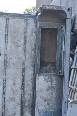 
										Big Barn Clear Out: Wheel, engines, tubs, chassis, bumpers, seats, bullbars, seat covers, full									