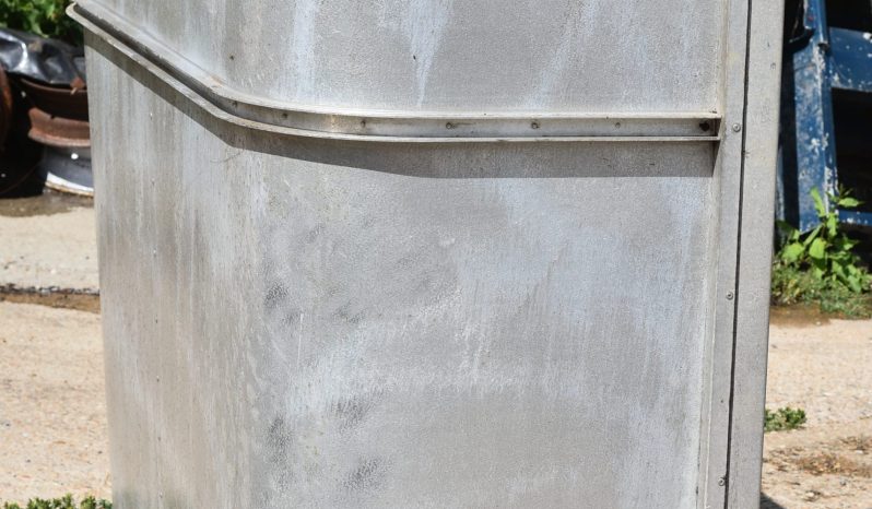 
								Big Barn Clear Out: Wheel, engines, tubs, chassis, bumpers, seats, bullbars, seat covers, full									