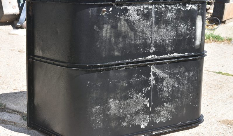 
								Big Barn Clear Out: Wheel, engines, tubs, chassis, bumpers, seats, bullbars, seat covers, full									