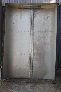 
										Big Barn Clear Out: Wheel, engines, tubs, chassis, bumpers, seats, bullbars, seat covers, full									