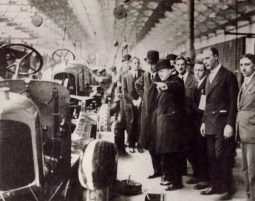 
										Citroen Traction Avant Light 15 1953 Rare RHD Model  Project SKU951 full									