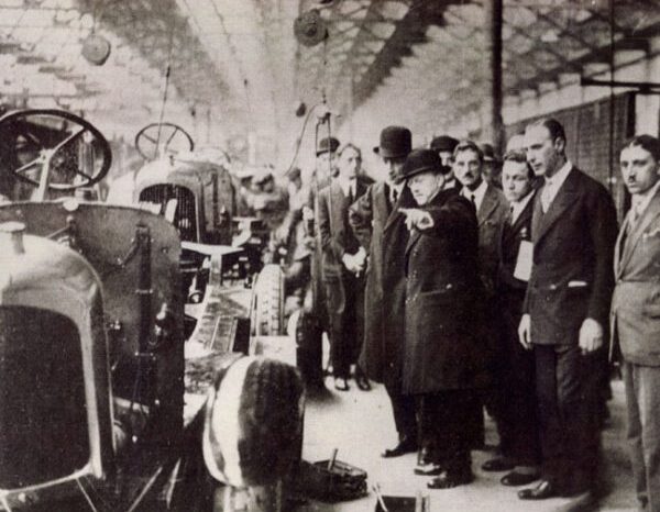 
								Citroen Traction Avant Light 15 1953 Rare RHD Model  Project SKU951 full									