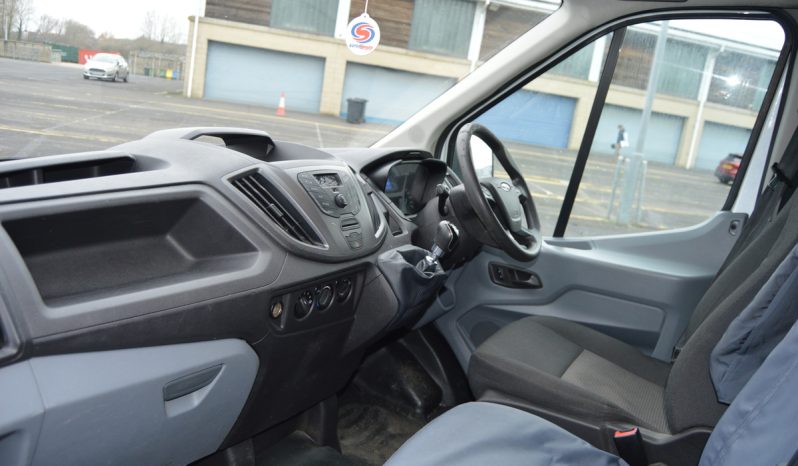 
								Ford Transit 330 Luton with tailgate 2016 Proper example SKU948 full									