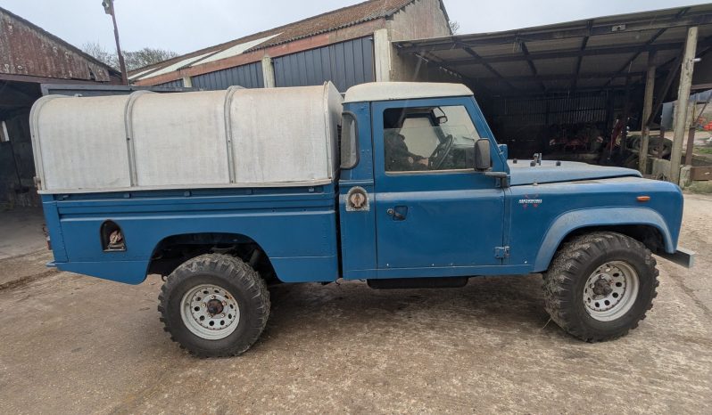 
								Land Rover Defender V8 HD Hi-Cap Pick Up 1986 True collector’s item SKU459 full									