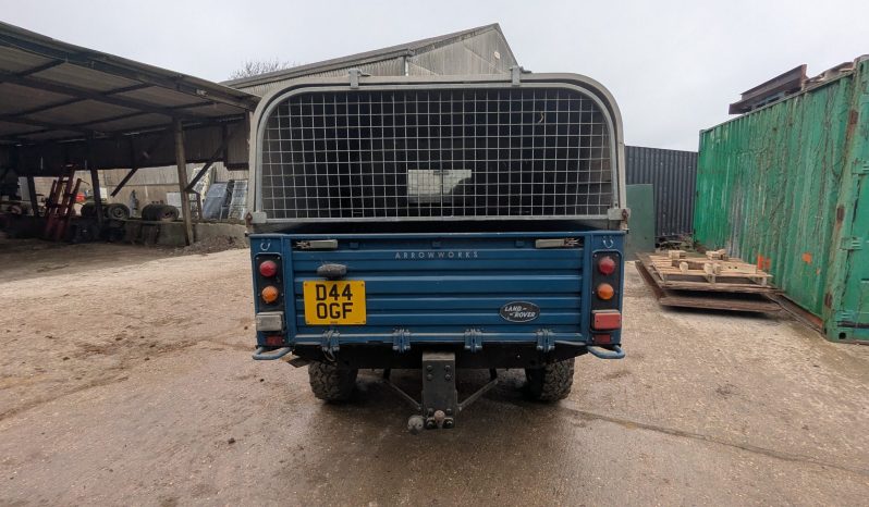 
								Land Rover Defender V8 HD Hi-Cap Pick Up 1986 True collector’s item SKU459 full									