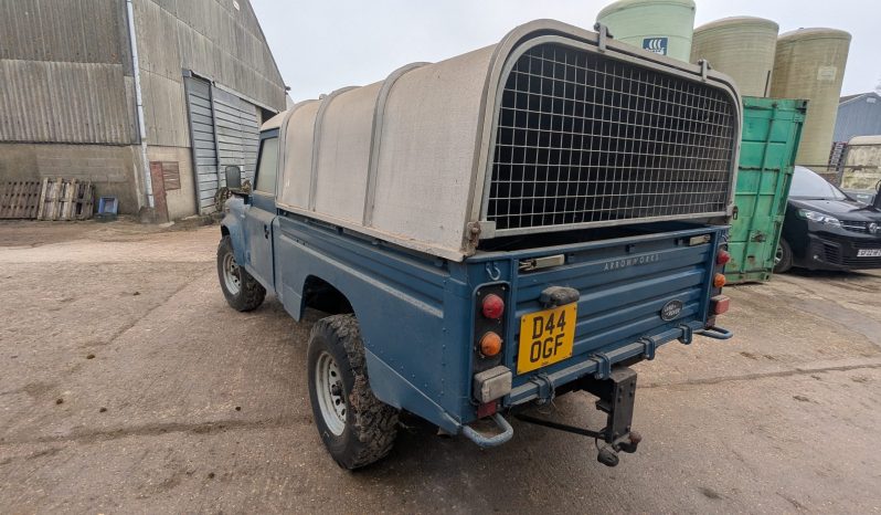 
								Land Rover Defender V8 HD Hi-Cap Pick Up 1986 True collector’s item SKU459 full									