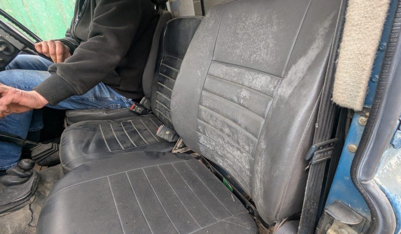 
								Land Rover Defender V8 HD Hi-Cap Pick Up 1986 True collector’s item SKU459 full									