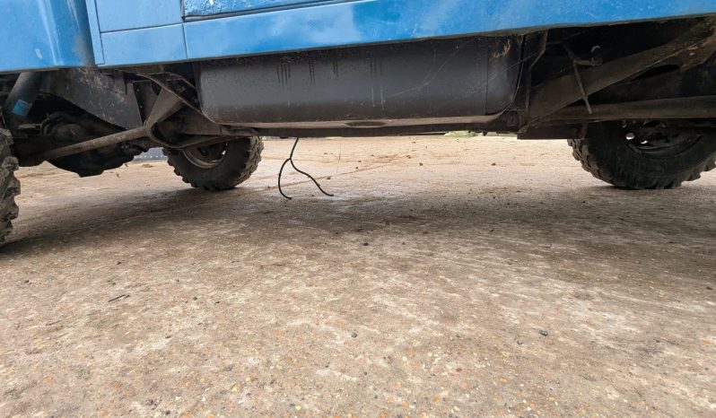 
								Land Rover Defender V8 HD Hi-Cap Pick Up 1986 True collector’s item SKU459 full									