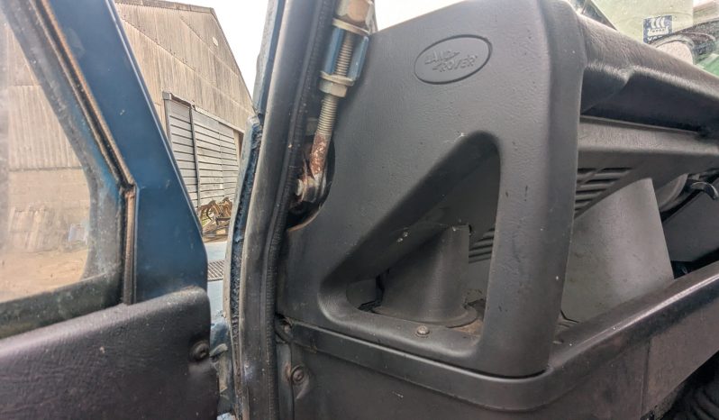 
								Land Rover Defender V8 HD Hi-Cap Pick Up 1986 True collector’s item SKU459 full									