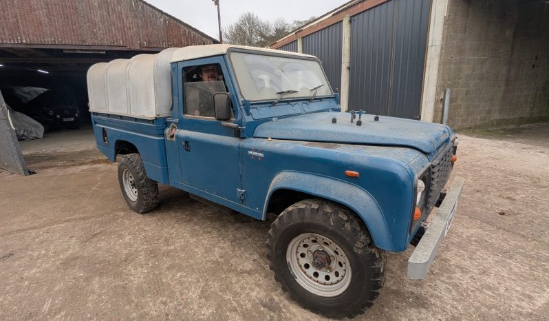 
								Land Rover Defender V8 HD Hi-Cap Pick Up 1986 True collector’s item SKU459 full									