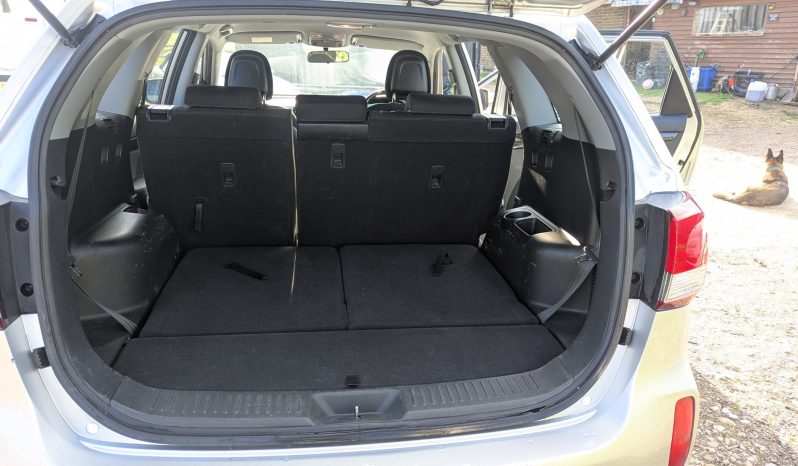 
								KIA SORENTO KX-1 CRDI 4X4 Only 1 previous owner. Proper History Call 07706 333444 SKU957 full									