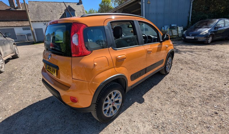 
								Fiat Panda Twinair 85 4×4 Stop start 2018 only 1 prev owner! Rare 5 Seater SKU961 full									