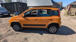 
										Fiat Panda Twinair 85 4×4 Stop start 2018 only 1 prev owner! Rare 5 Seater SKU961 full									