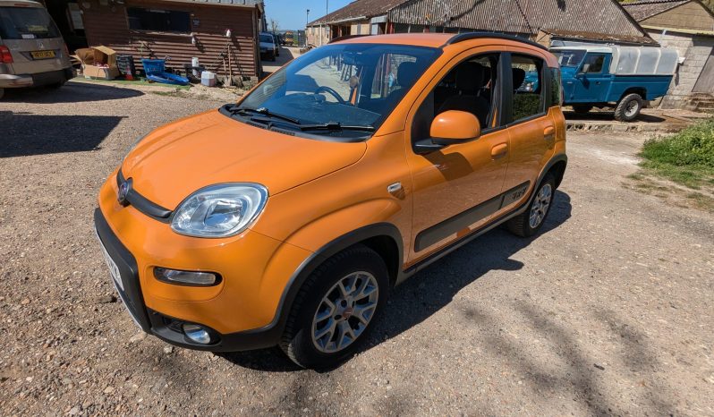 
								Fiat Panda Twinair 85 4×4 Stop start 2018 only 1 prev owner! Rare 5 Seater SKU961 full									