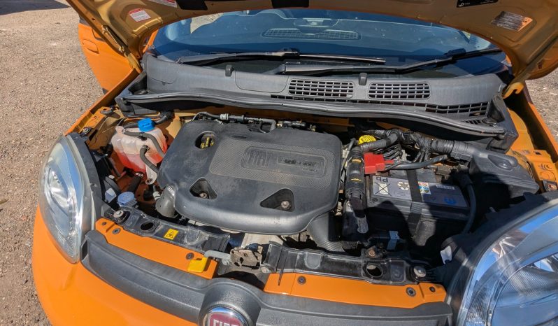 
								Fiat Panda Twinair 85 4×4 Stop start 2018 only 1 prev owner! Rare 5 Seater SKU961 full									