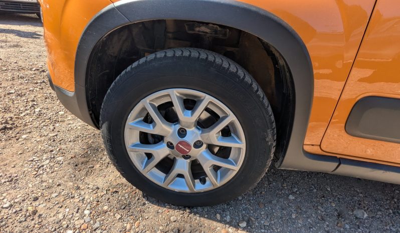 
								Fiat Panda Twinair 85 4×4 Stop start 2018 only 1 prev owner! Rare 5 Seater SKU961 full									