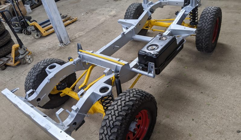 
								Land Rover Defender 90 Rolling  Chassis with extras 1986 fully restored SKU24 full									