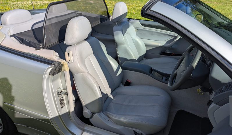 
								Mercedes CLK320 Avantgarde Auto 4 Seater Cabrio 2000 Top spec Avantgarde SKU873 full									