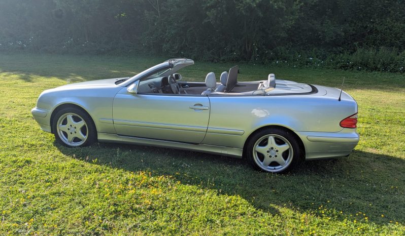 
								Mercedes CLK320 Avantgarde Auto 4 Seater Cabrio 2000 Top spec Avantgarde SKU873 full									