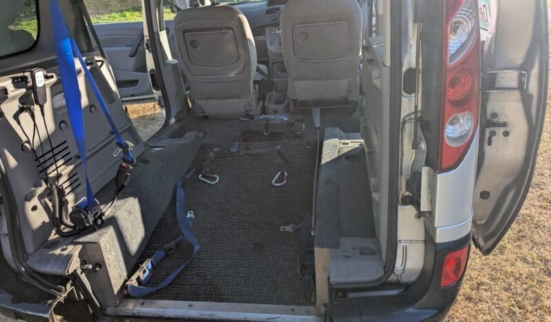 
								Renault Kangoo Expression DCI 86 wheelchair accessible vehicle  2010 SKU966 full									