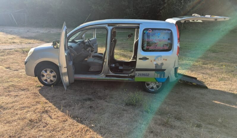 
								Renault Kangoo Expression DCI 86 wheelchair accessible vehicle  2010 SKU966 full									