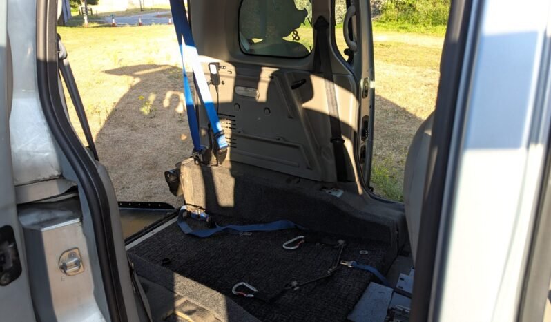 
								Renault Kangoo Expression DCI 86 wheelchair accessible vehicle  2010 SKU966 full									