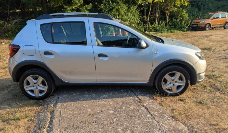 
								DACIA SANDERO STEPWAY AMBIANCE GENUINE LOW MILES 2014 ULEZ COMPLIANT SKU980 full									