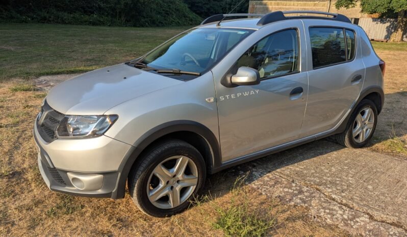 
								DACIA SANDERO STEPWAY AMBIANCE GENUINE LOW MILES 2014 ULEZ COMPLIANT SKU980 full									