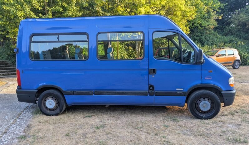 
								Renault Master Minibus Wheelchair lift. Remarkable condition Low Miles 2003 SKU981 full									