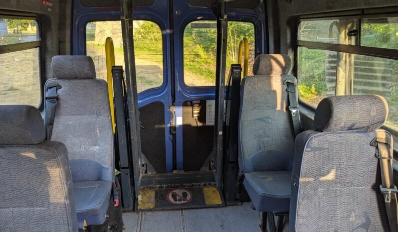 
								Renault Master Minibus Wheelchair lift. Remarkable condition Low Miles 2003 SKU981 full									