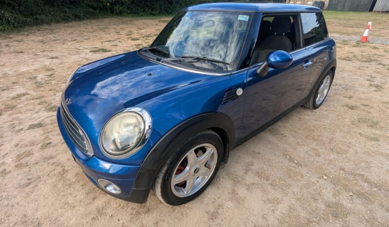 
								Mini Cooper 2008 petrol Manual New MOT Bargain SKU982 full									