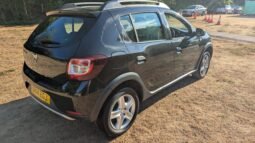 
										DACIA SANDERO STEPWAY LAUREATE full									