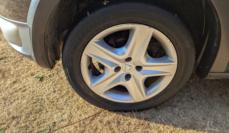 
								DACIA SANDERO STEPWAY LAUREATE full									