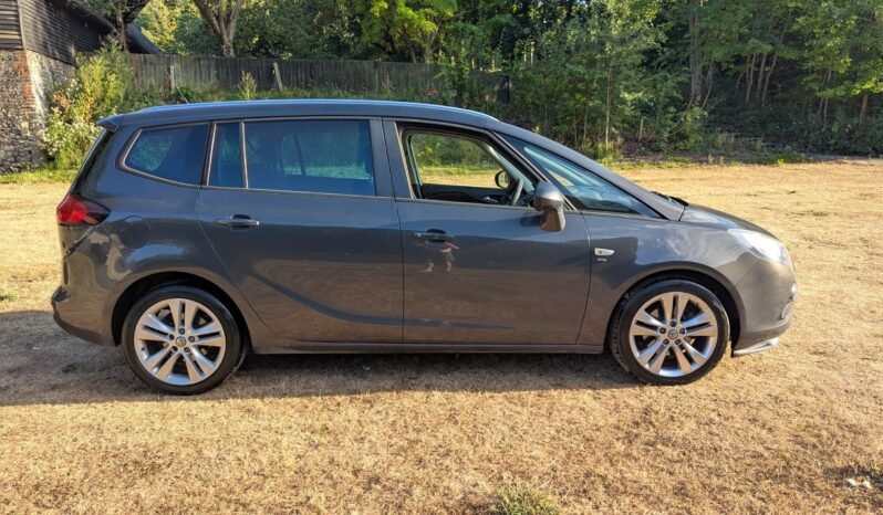 
								VAUXHALL ZAFIRA TOURER SRI CDTI SKU992 full									
