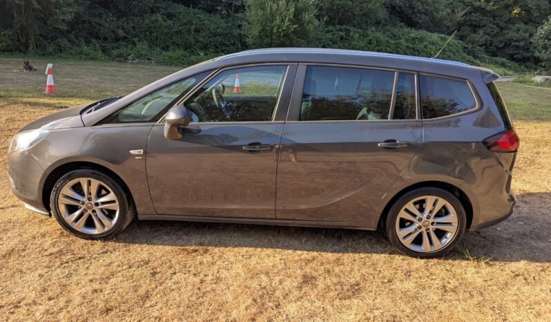 
								VAUXHALL ZAFIRA TOURER SRI CDTI SKU992 full									