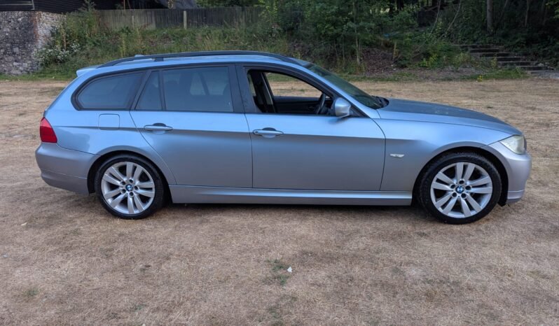 
								BMW 320D Se Touring Estate 6 Speed Manual 2009 SKU994 full									
