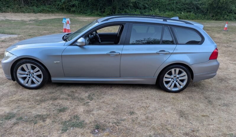 
								BMW 320D Se Touring Estate 6 Speed Manual 2009 SKU994 full									