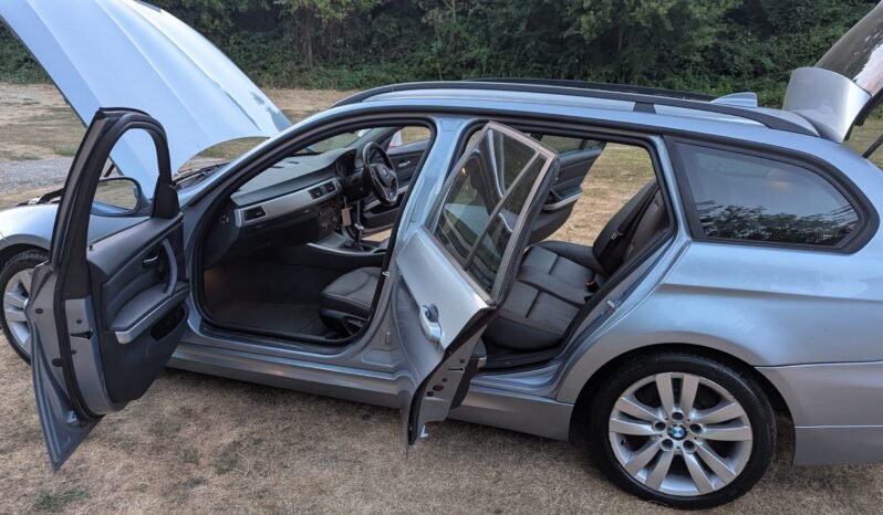 
								BMW 320D Se Touring Estate 6 Speed Manual 2009 SKU994 full									