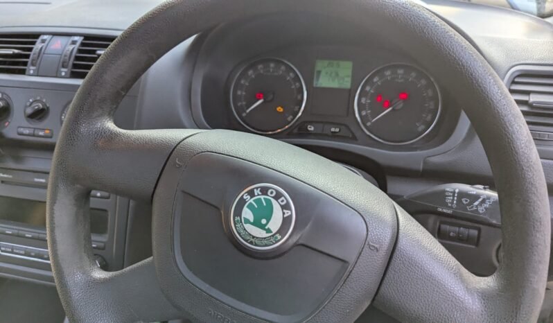 
								SKODA ROOMSTER SE TDI CR 90 2013 SKU99 full									