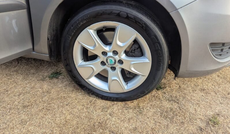 
								SKODA ROOMSTER SE TDI CR 90 2013 SKU99 full									