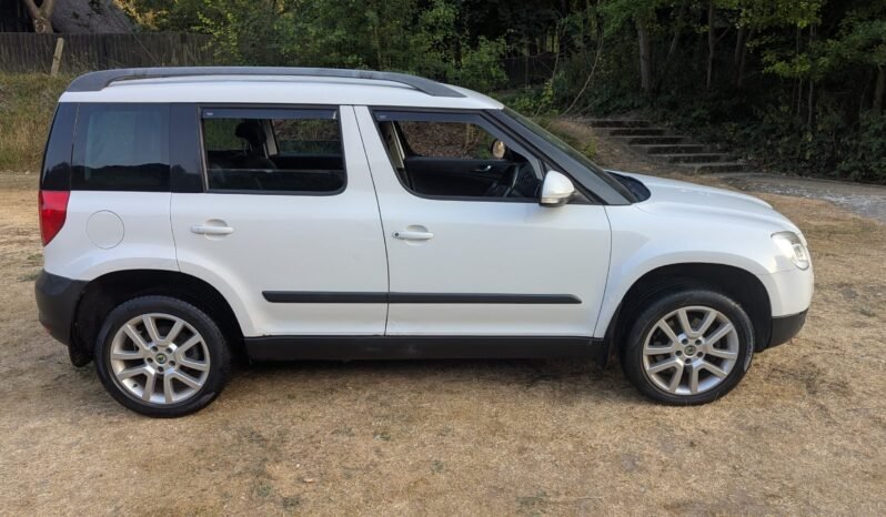 
								SKODA YETI ELEGANCE TDI CR170 4×4 2010 Full Leather SKU997 full									