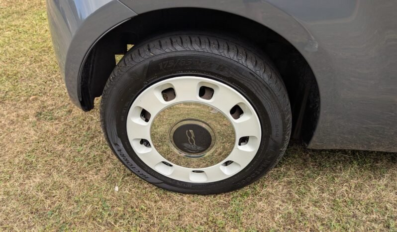 
								Fiat 500 SKU1004 full									