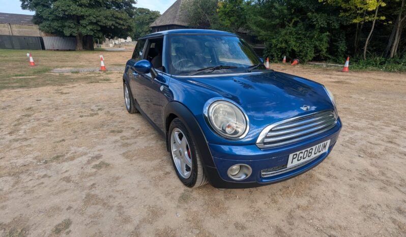 
								MINI Cooper 2008 3 Door Hatchback SKU982 full									