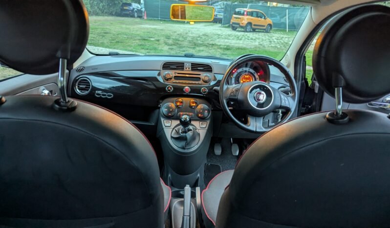 
								FIAT 500 Lounge 2015 SKU1009 full									