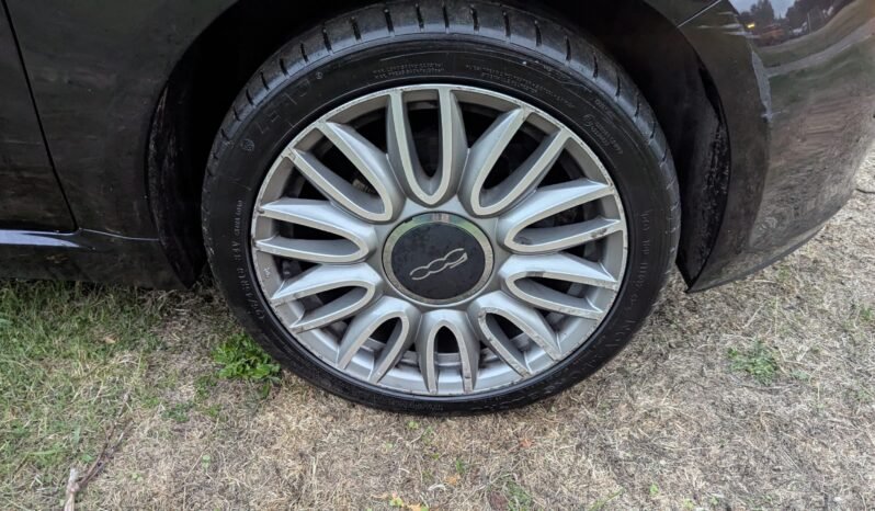 
								FIAT 500 Lounge 2015 SKU1009 full									
