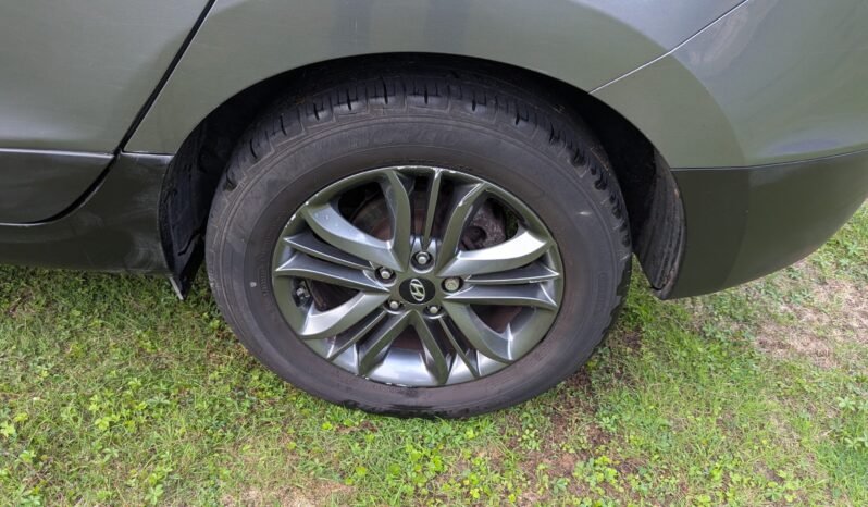 
								HYUNDAI IX35 SE Rare Petrol Manual ULEZ Compliant 2015 SKU1010 full									