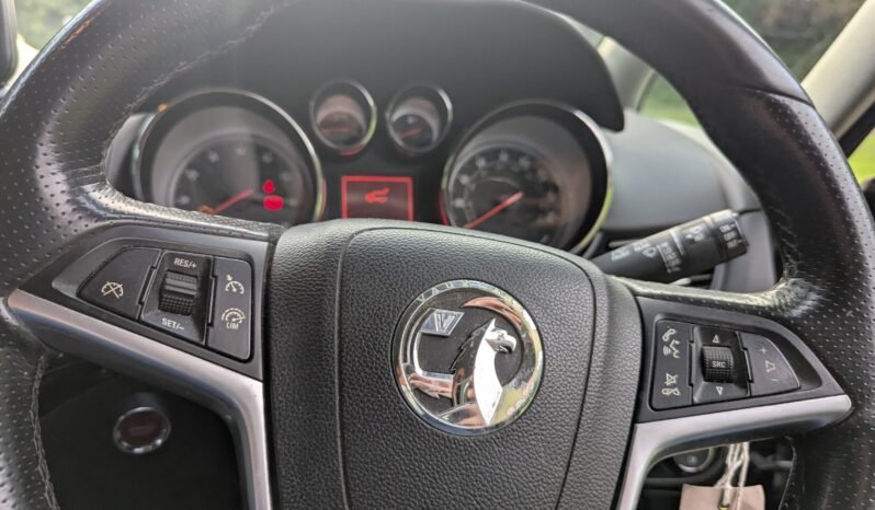 
								VAUXHALL ZAFIRA TOURER SRI TURBO AUTO 2016 Rare 7 Seater Auto SKU1011 full									