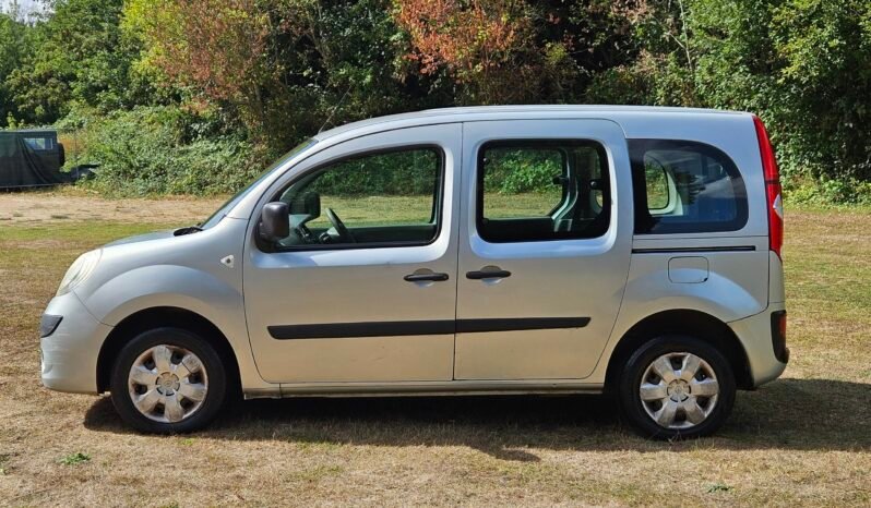 
								Renault Kangoo Expression DCI 86 wheelchair accessible vehicle  2010 SKU966 full									