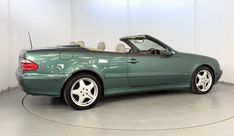 
								Mercedes CLK230 AMG Package full									